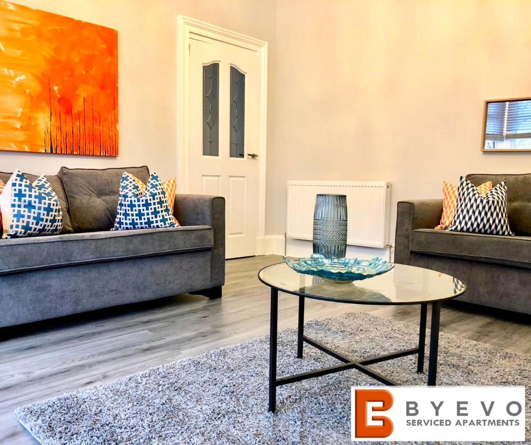 Byevo Almar Villa - Close To City And Airport - Perfect For Contractors Or Large Groups グラスゴー エクステリア 写真