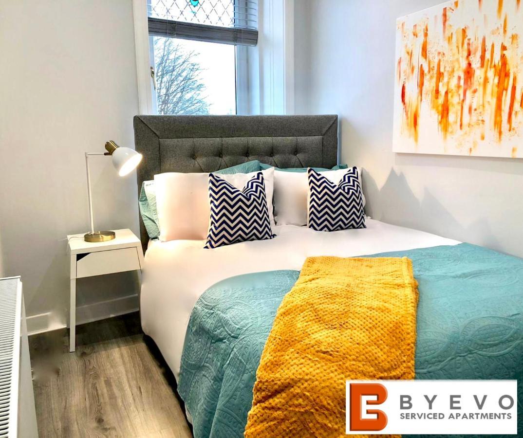 Byevo Almar Villa - Close To City And Airport - Perfect For Contractors Or Large Groups グラスゴー エクステリア 写真